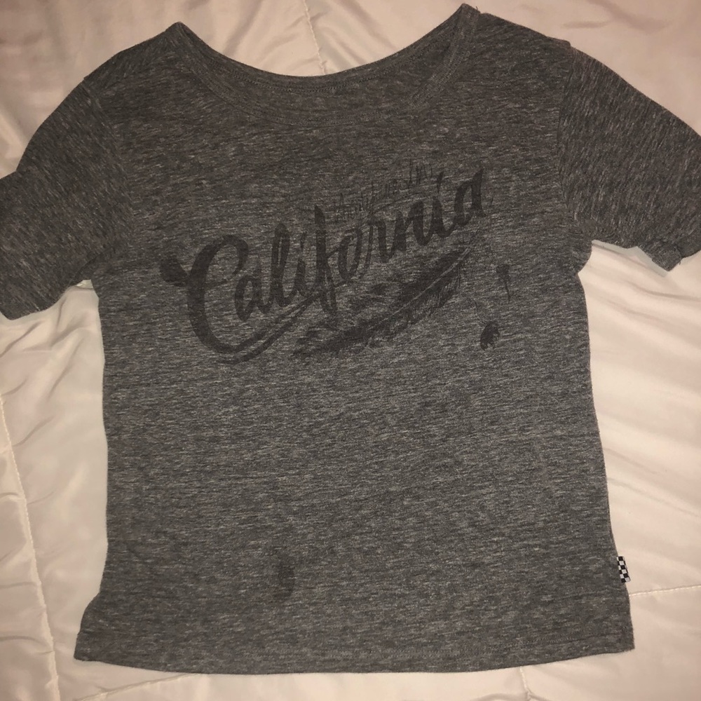 Gray California T-shirt.
